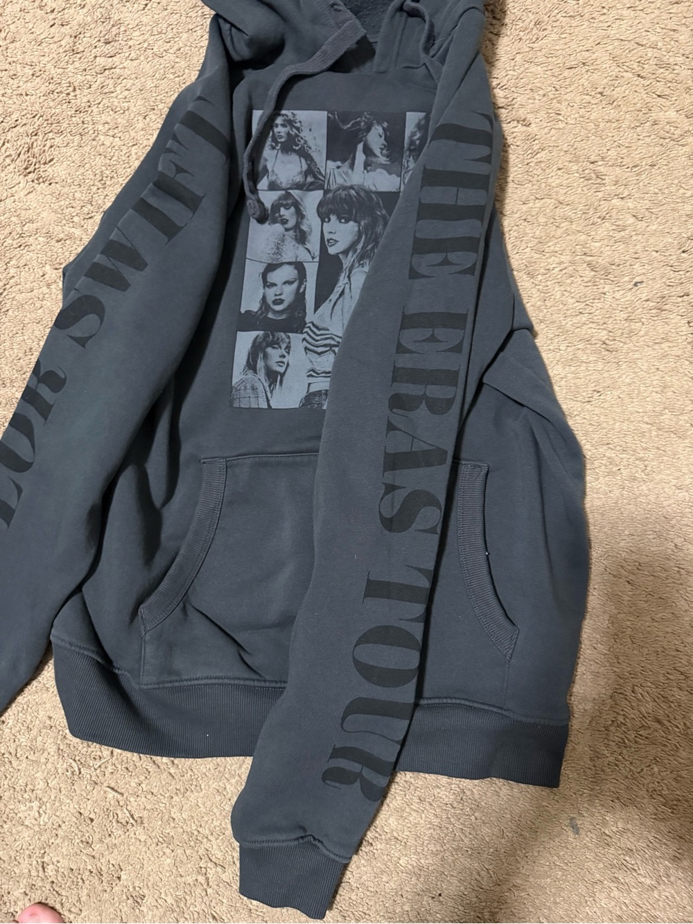 Taylor Swift The Eras Tour Hoodie Sweatshirt Size Medium - New - Picture 4 of 6